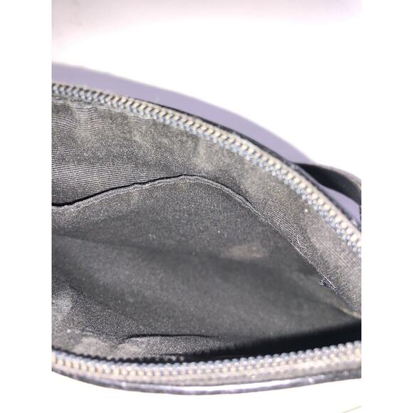 COACH Signature C Wristlet Black Zip MSRP $98 - Picture 5 of 7